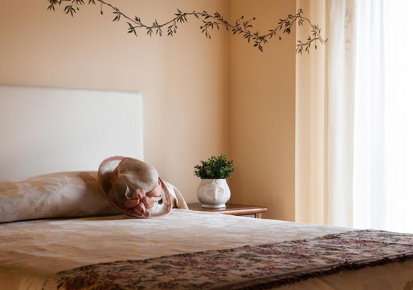 Le Residenze Degli Ulivi Hotel Campofilone ภายนอก รูปภาพ