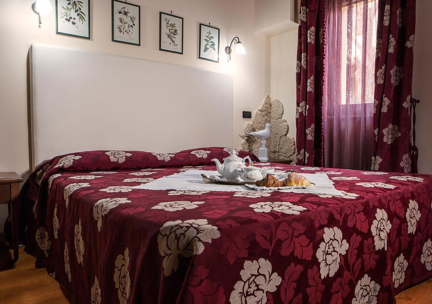 Le Residenze Degli Ulivi Hotel Campofilone ภายนอก รูปภาพ