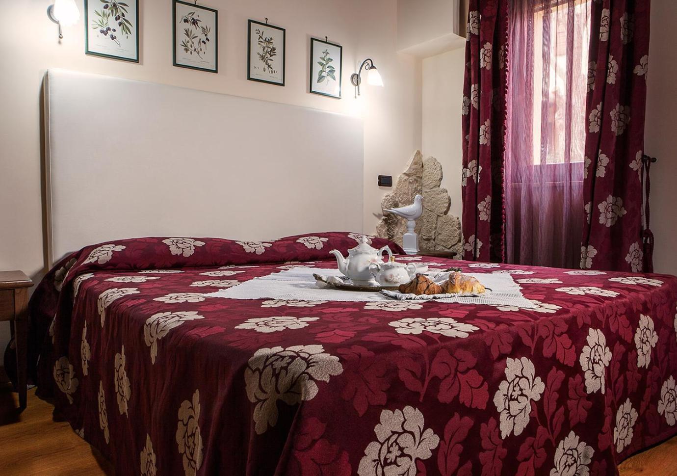 Le Residenze Degli Ulivi Hotel Campofilone ภายนอก รูปภาพ