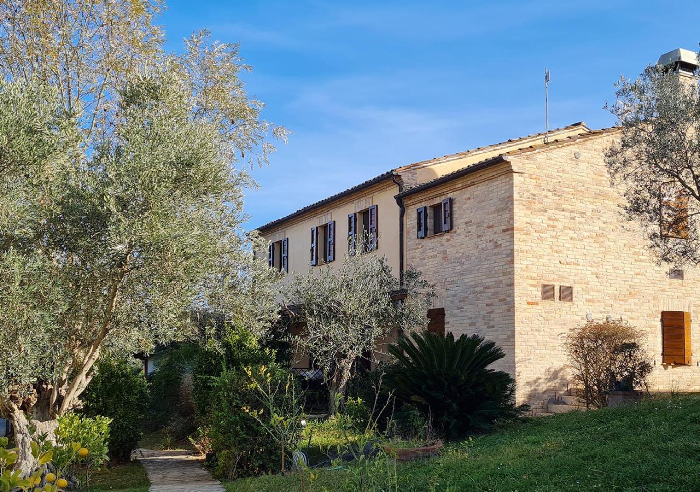 Le Residenze Degli Ulivi Hotel Campofilone ภายนอก รูปภาพ